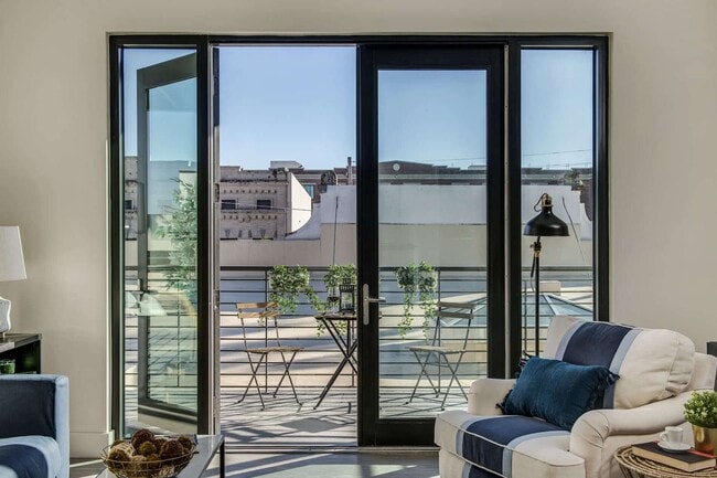 Building Photo - Casa Socarras