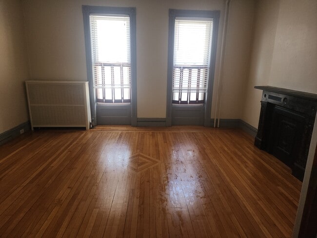 Foto del edificio - 3044 6th Ave