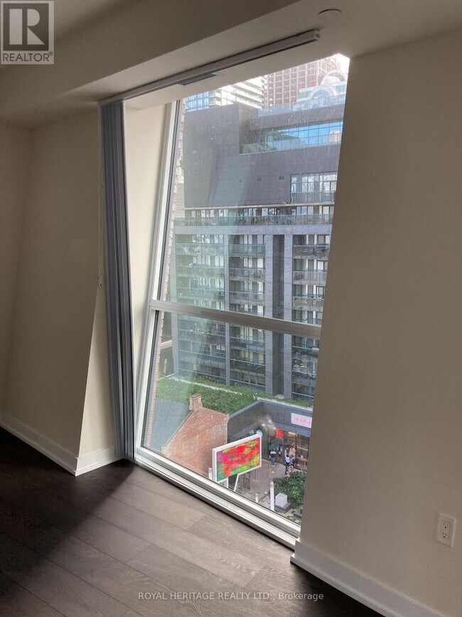 Building Photo - 99 John St