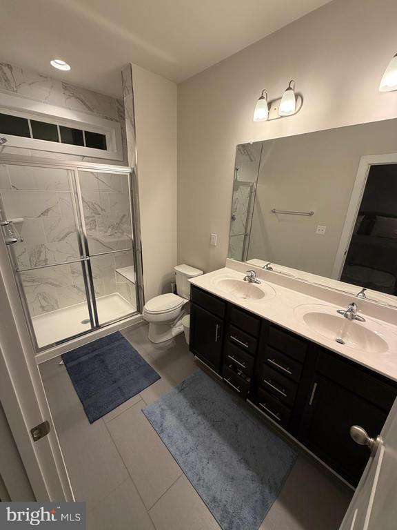 Foto del edificio - 1414 Becknel Ave