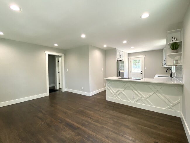 Foto del edificio - 2221 Highland St