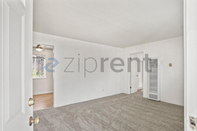 Building Photo - 683 Morva Ct