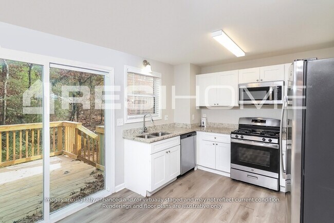 Building Photo - 3018 Oakmont Dr