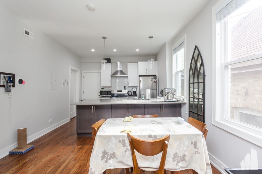 Foto principal - 2045 N Wolcott Ave