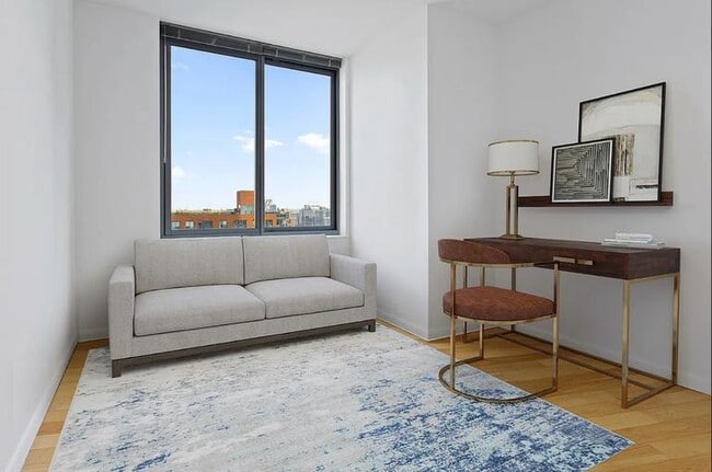 Building Photo - 3 bedroom in LONG ISLAND CITY NY 11109