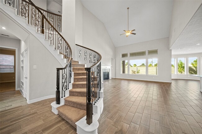Foto del edificio - 2823 Maple Oak Ln