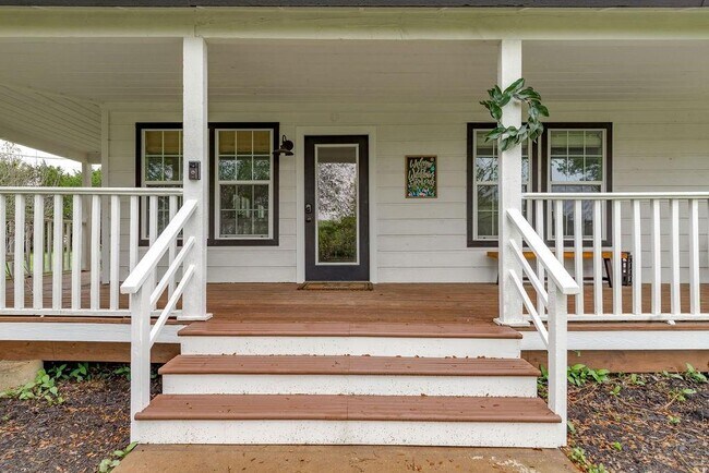 Foto del edificio - 350 Springlake Dr