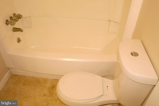 Foto del edificio - 9402 Fairgreen Ln