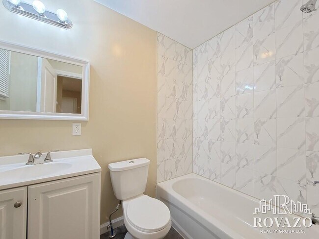 Foto del edificio - 384 21st St