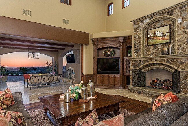 Building Photo - 5130 Rancho Del Mar Trl