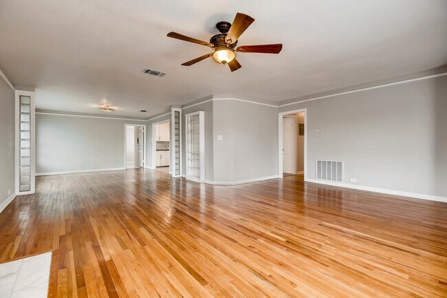 Foto del edificio - Lovely 4 BR / 3 Bath in Historic Monticell...