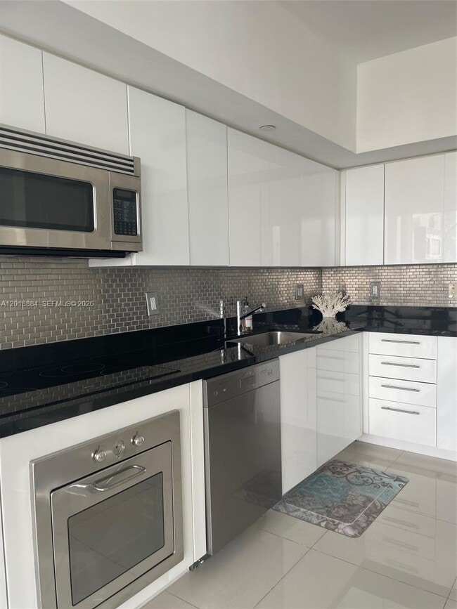 Foto del edificio - 92 SW 3rd St