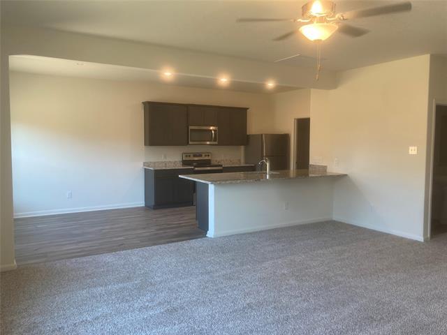 Building Photo - 2039 Belmont Dr