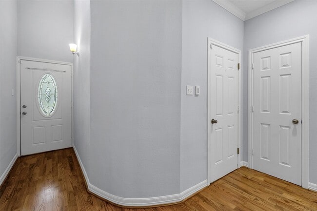 Photo - 341 W 23rd St Apartment