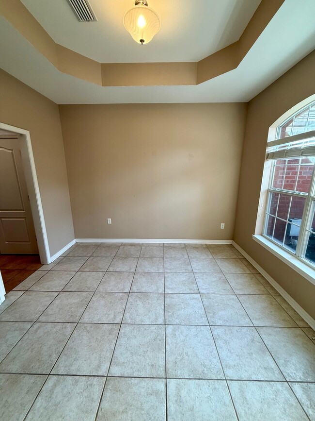 Building Photo - 7530 Treasure St