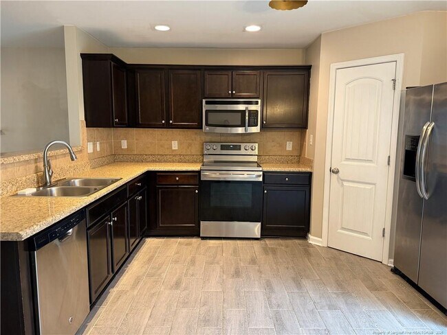 Foto del edificio - 434 New Castle Ln