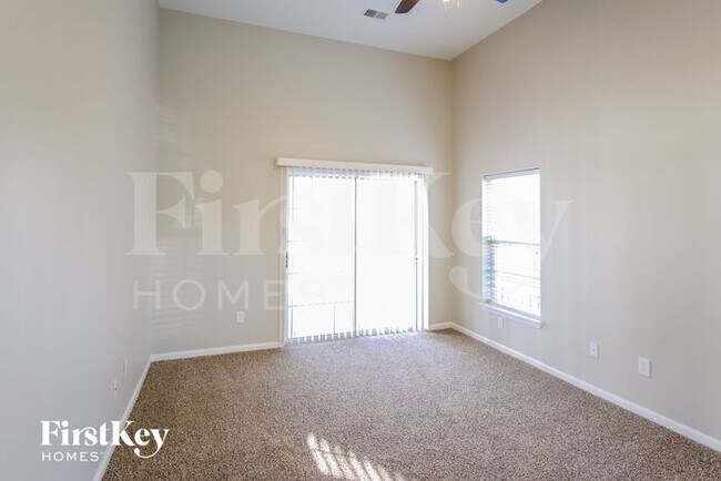 Building Photo - 339 Lakewind Drive