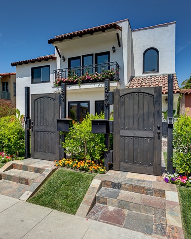Building Photo - 829 S Curson Ave