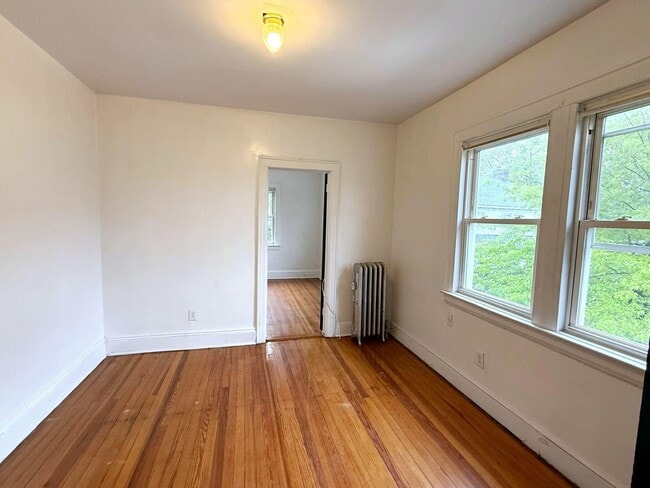 Foto del edificio - 168-39 Highland Ave