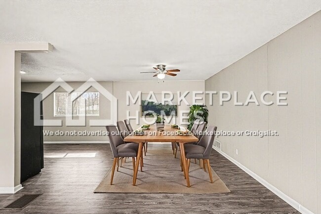 Foto del edificio - 8219 Sussex Dr