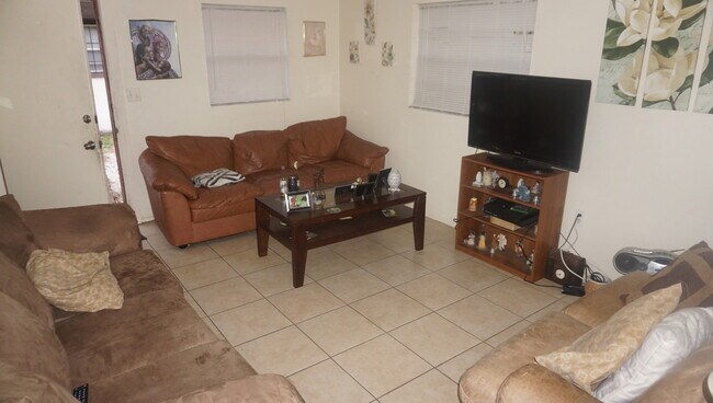 Foto del edificio - 3811 N 54th St