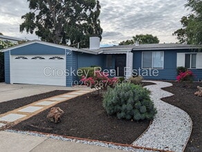 Building Photo - 1970 Sunshine Dr