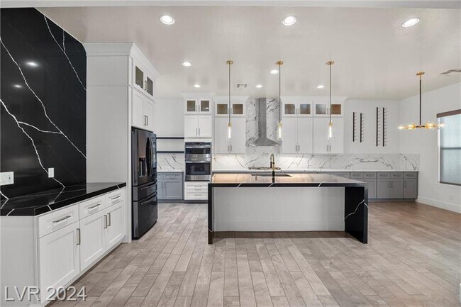 Foto del edificio - 6243 Carol Butte Ct