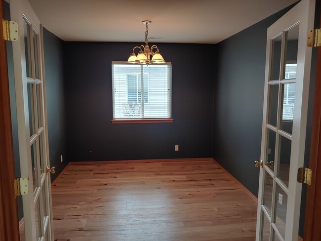 Building Photo - Two Bed/Two Bath Gated Community Home