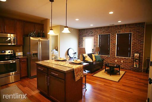 Foto principal - 19009 Marcy St