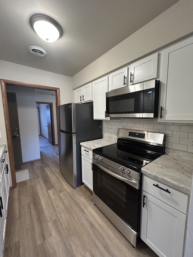 Kitchen - 2917 Todd Dr