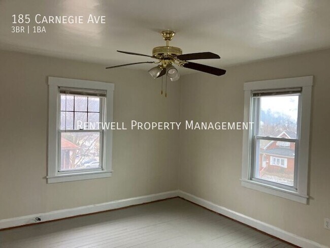 Foto del edificio - 185 Carnegie Ave
