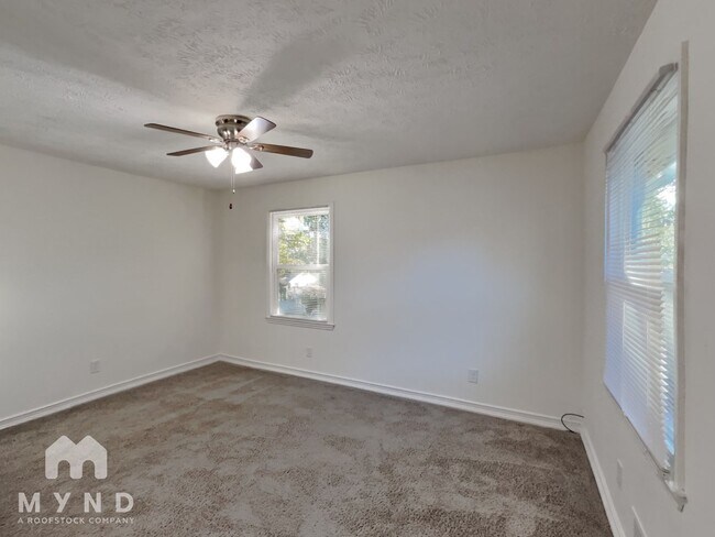 Foto del edificio - 605 Cedar Ave NW