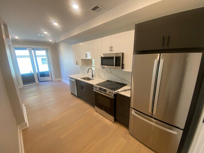 Foto del edificio - 379 Somerville Ave