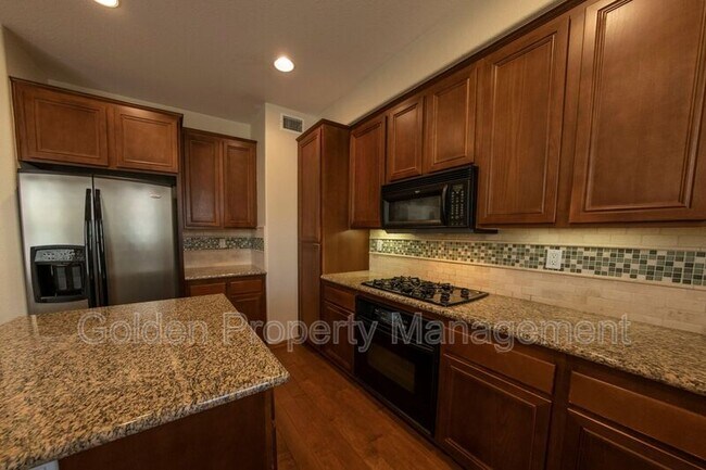 Building Photo - 2264 Huntington Point Rd
