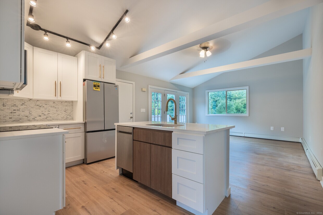 Foto principal - 147 Chestnut Tree Hill Rd