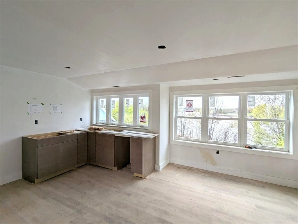 Foto principal - 105 Shore Dr