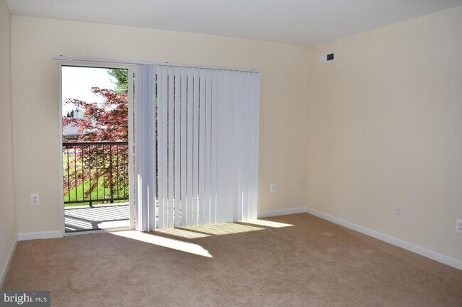 Building Photo - 3216 Spartan Rd