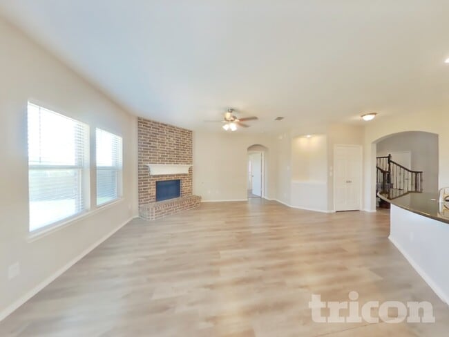 Building Photo - 2304 Eppright Dr