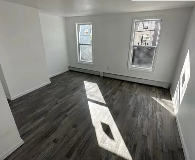 Building Photo - 55 Emmet St