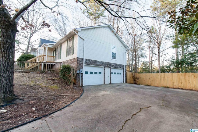 Building Photo - 1269 Kings Forest Dr