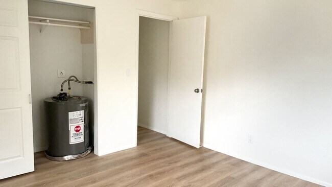 Foto del edificio - 757 95th Ave N