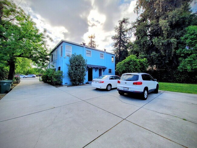 Foto del edificio - 1505-1507 Lincoln Ave