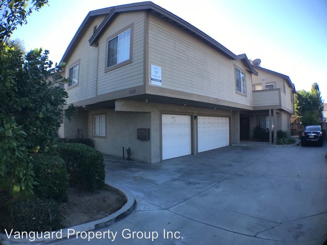 Foto del edificio - 2 br, 2 bath Apartment - 332 E. Amerige Ave.
