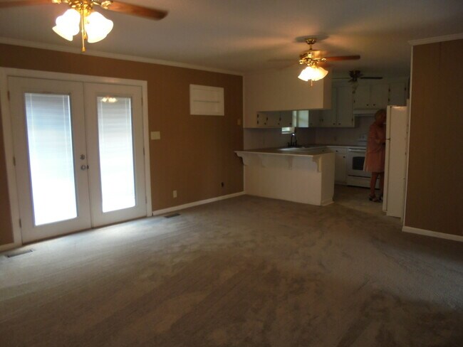 Building Photo - 533 County Road 255, New Brockton, AL