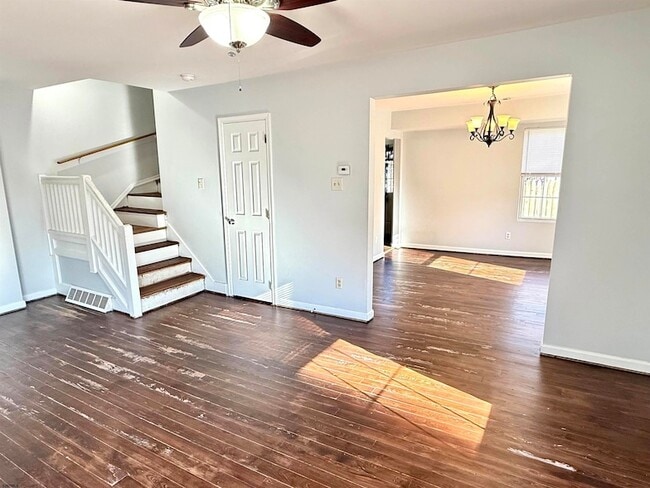 Foto del edificio - 1309 Matthews Ave