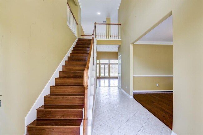 Building Photo - 19411 Bear Springs Dr