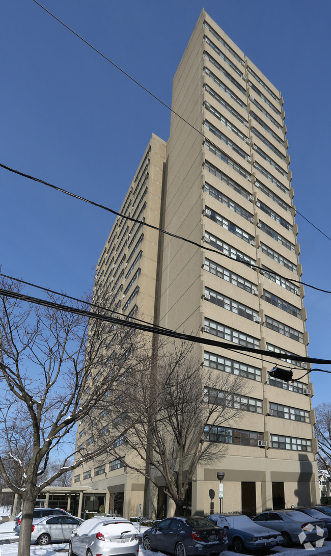 Building Photo - Mills Park Tower