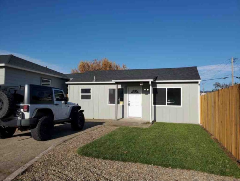 215 W 2nd St Unit Studio, Newberg, OR 97132 Room for Rent in Newberg