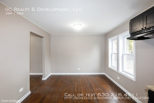 Building Photo - 2536 E 91st St