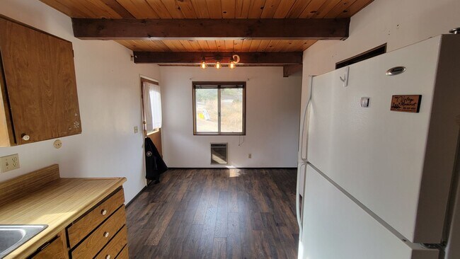 Building Photo - Pine Mountain Cabin - 2 Bedroom 1.5 Bath